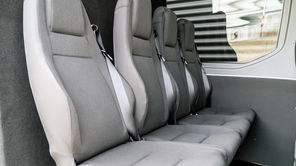 IVECO Daily 35S18A8 V VAN przewóz osób