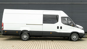 IVECO Daily 35S18A8 V VAN przewóz osób