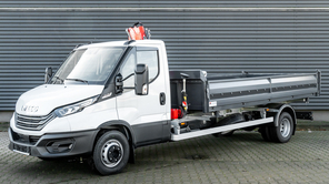 IVECO Daily 70C18HA8 ZABUDOWA Z ŻURAWIKIEM