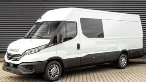 IVECO Daily 35S18A8 V VAN przewóz osób